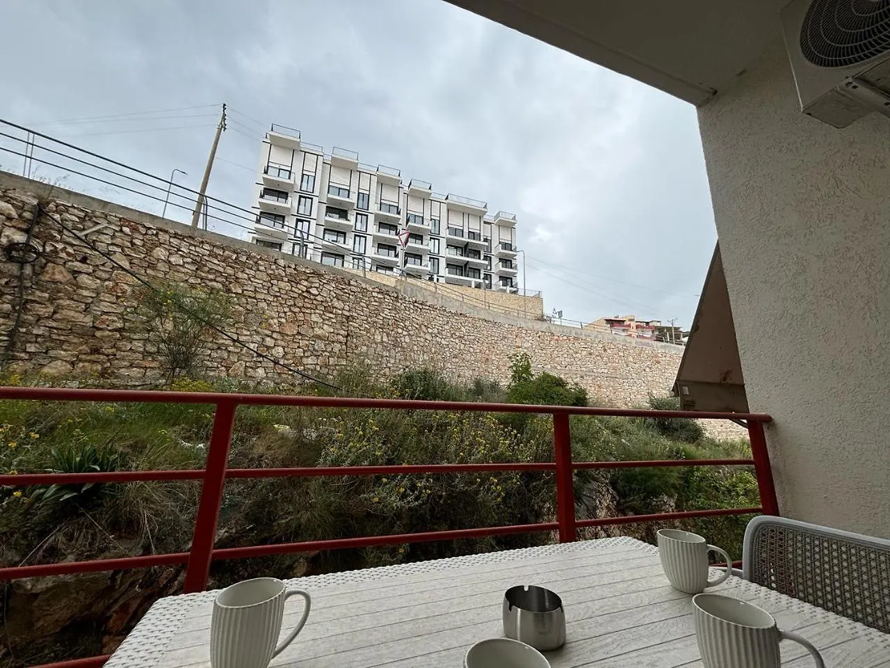 Bubo Apartment Sarandë 0*,