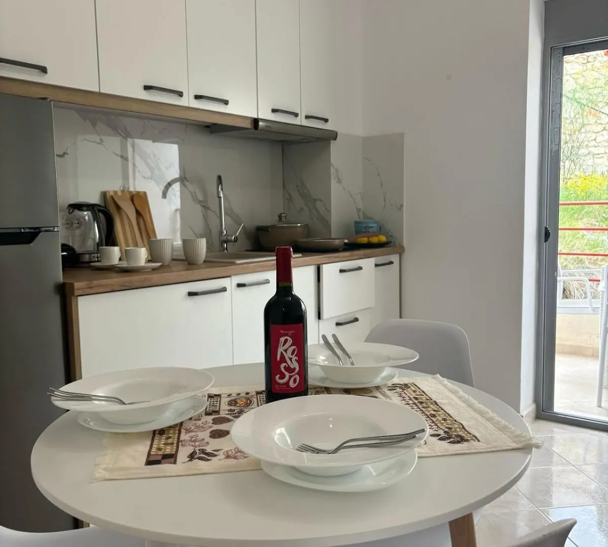 Bubo Apartment Sarandë 0*,  アルバニア
