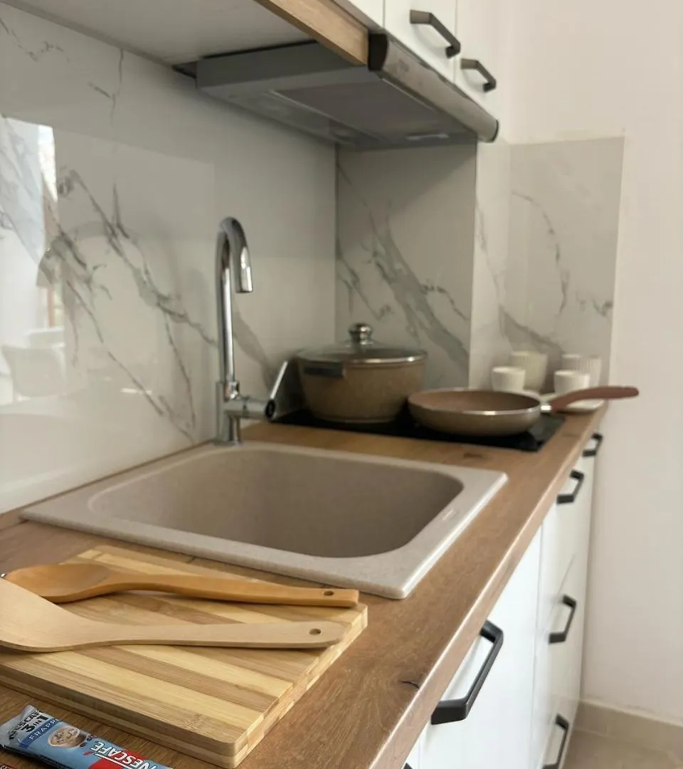 Bubo Apartment Sarandë アルバニア